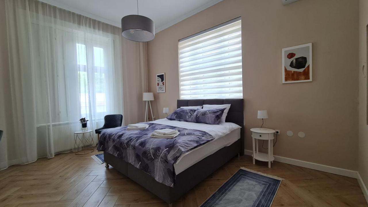 Отель Urban Haven Суботица Экстерьер фото